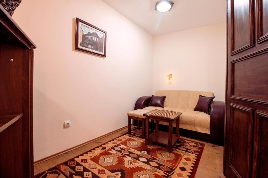 Downtown Rooms Ni Eksteriør bilde