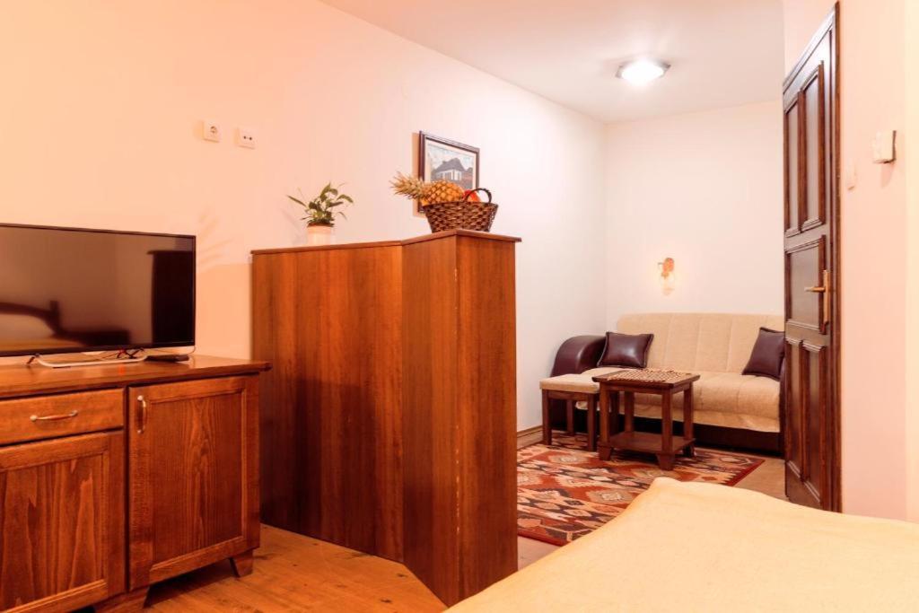 Downtown Rooms Ni Eksteriør bilde