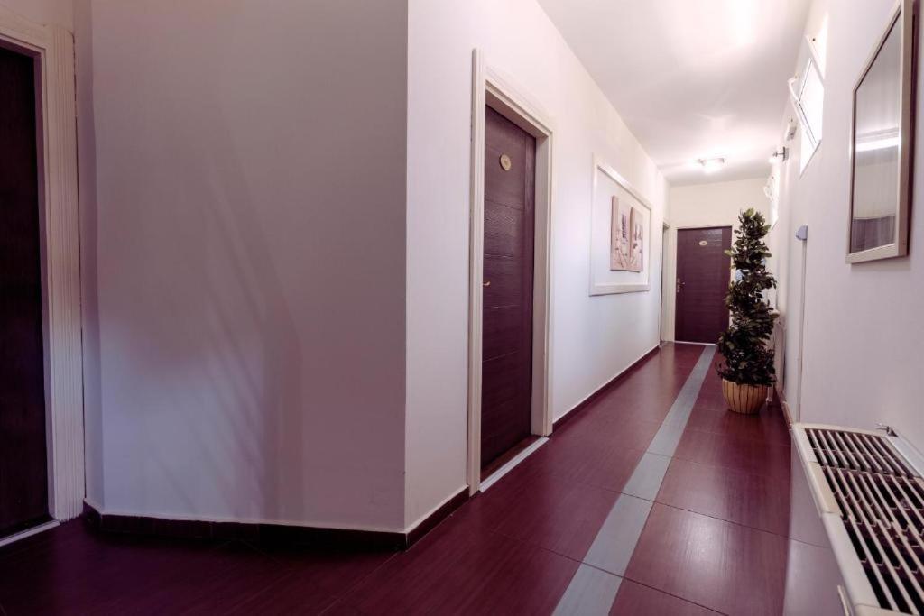 Downtown Rooms Ni Eksteriør bilde