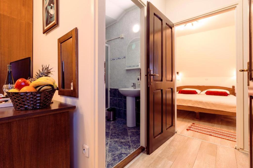 Downtown Rooms Ni Eksteriør bilde
