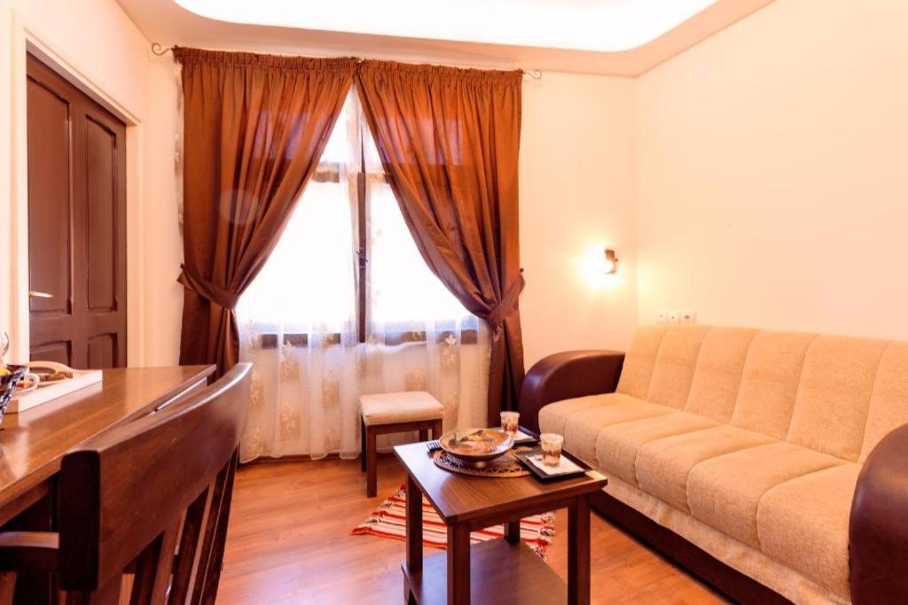 Downtown Rooms Ni Eksteriør bilde